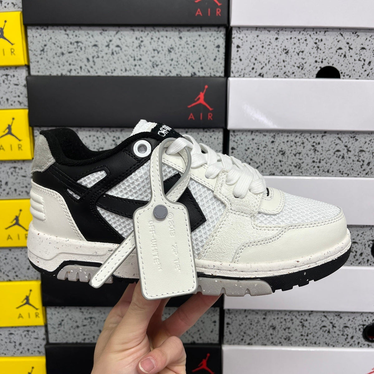 Off White Out Of Office Blanca Negro Speckled