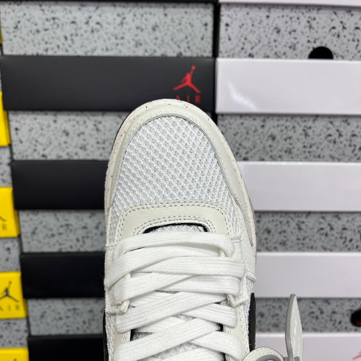 Off White Out Of Office Blanca Negro Speckled