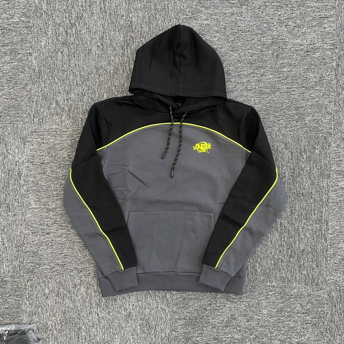 Buzo Syna World Pipe Hoodie Negro