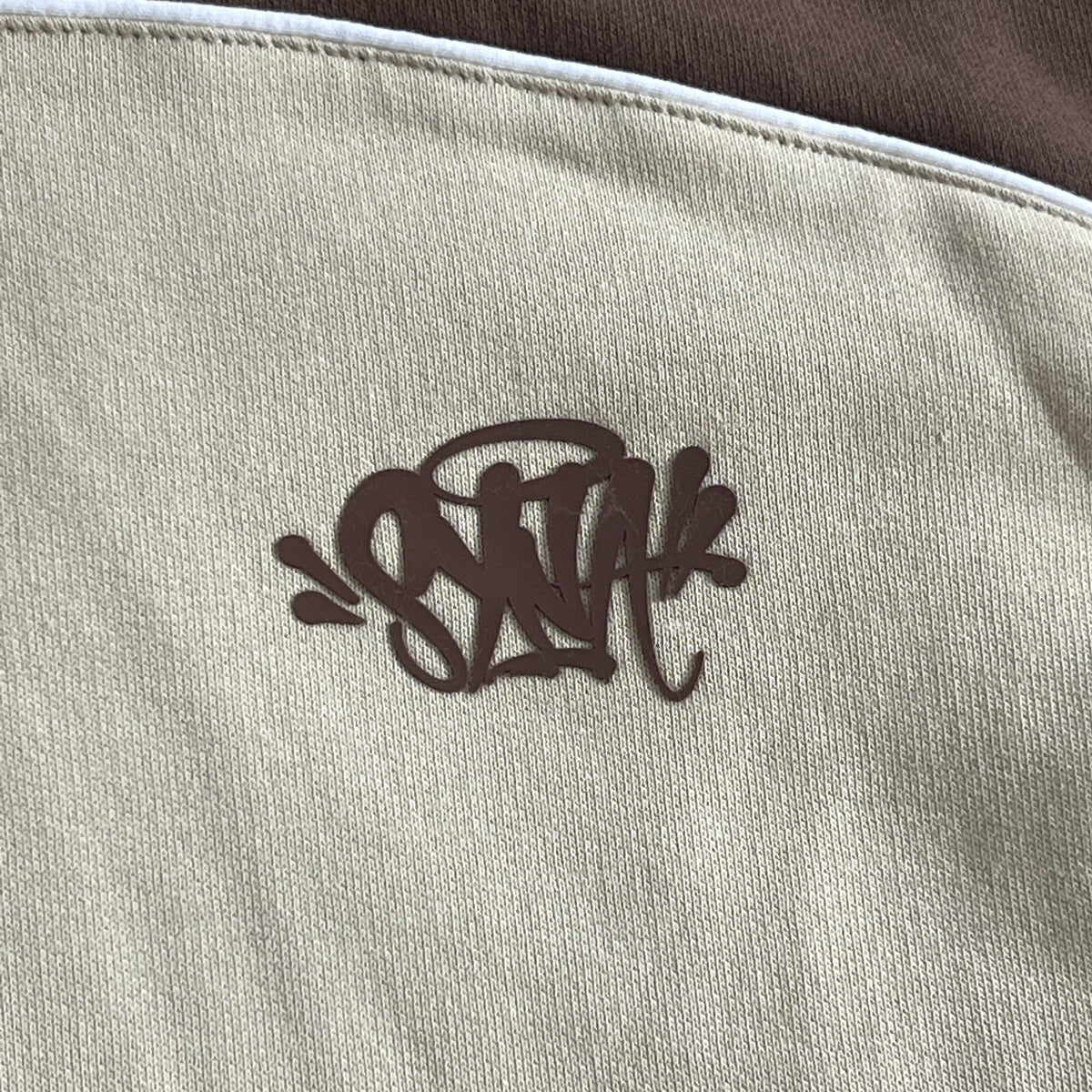 Buzo Syna World Pipe Hoodie Marrón