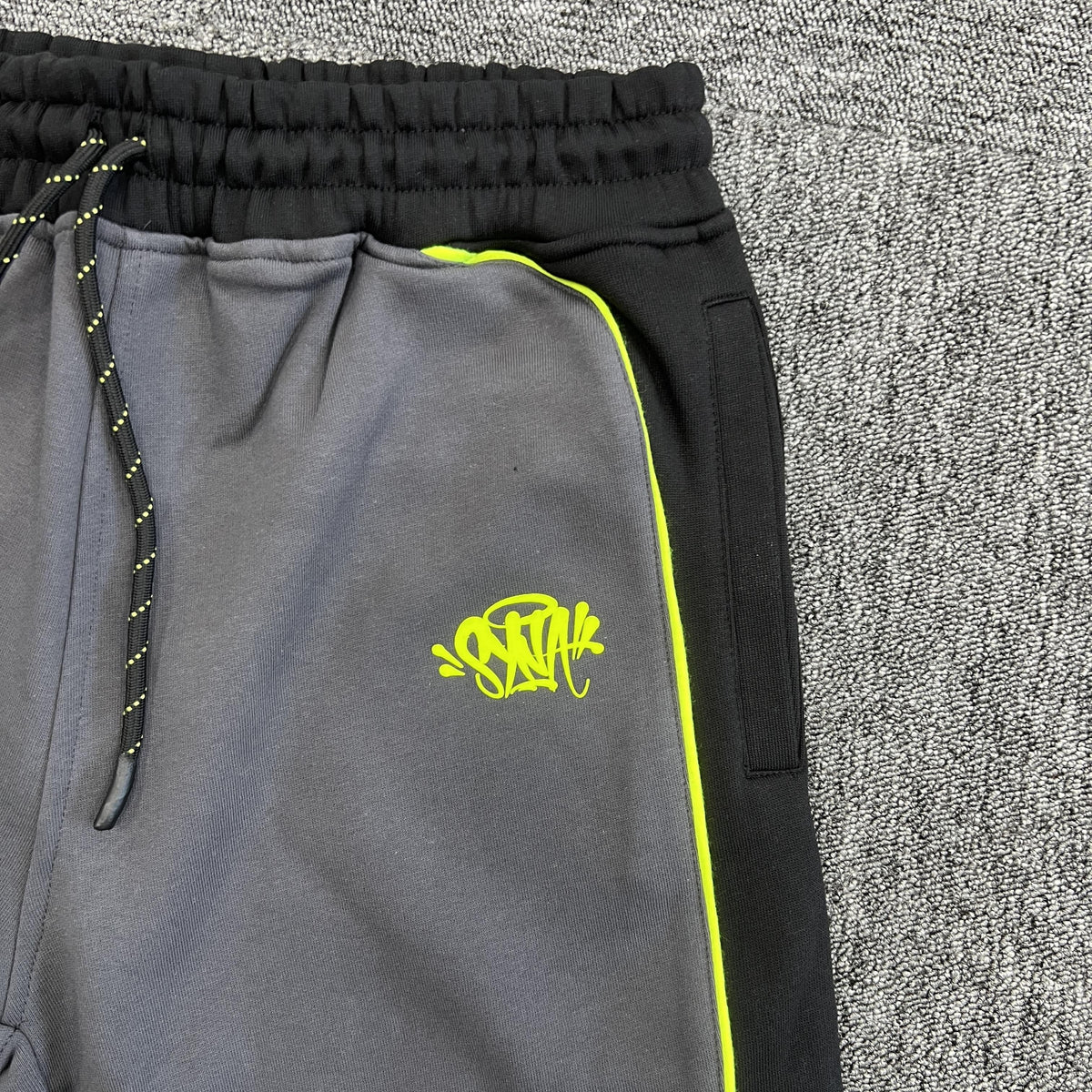 Short Syna World Pipe Negro