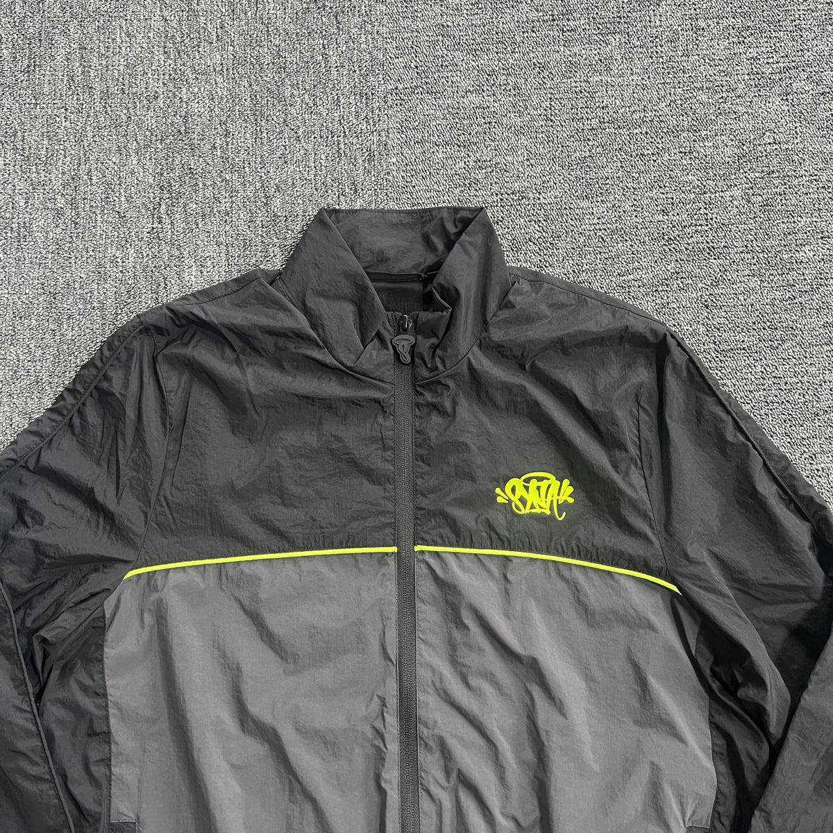 Campera Syna World Syna Logo Shell Negra