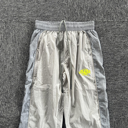 Pantalón Syna World Syna Logo Shell Gris