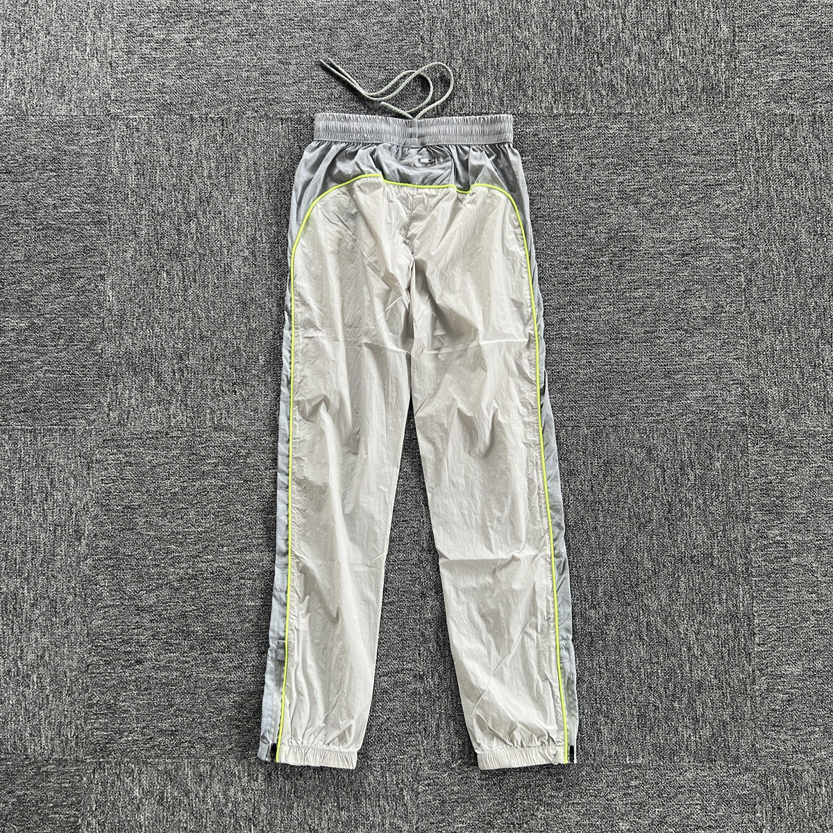 Pantalón Syna World Syna Logo Shell Gris