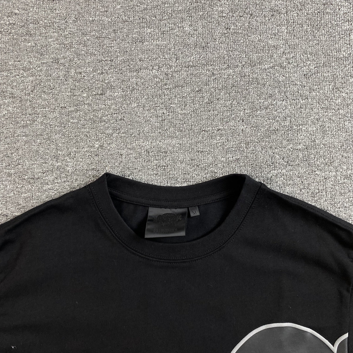Remera Syna World Syna Logo Negra
