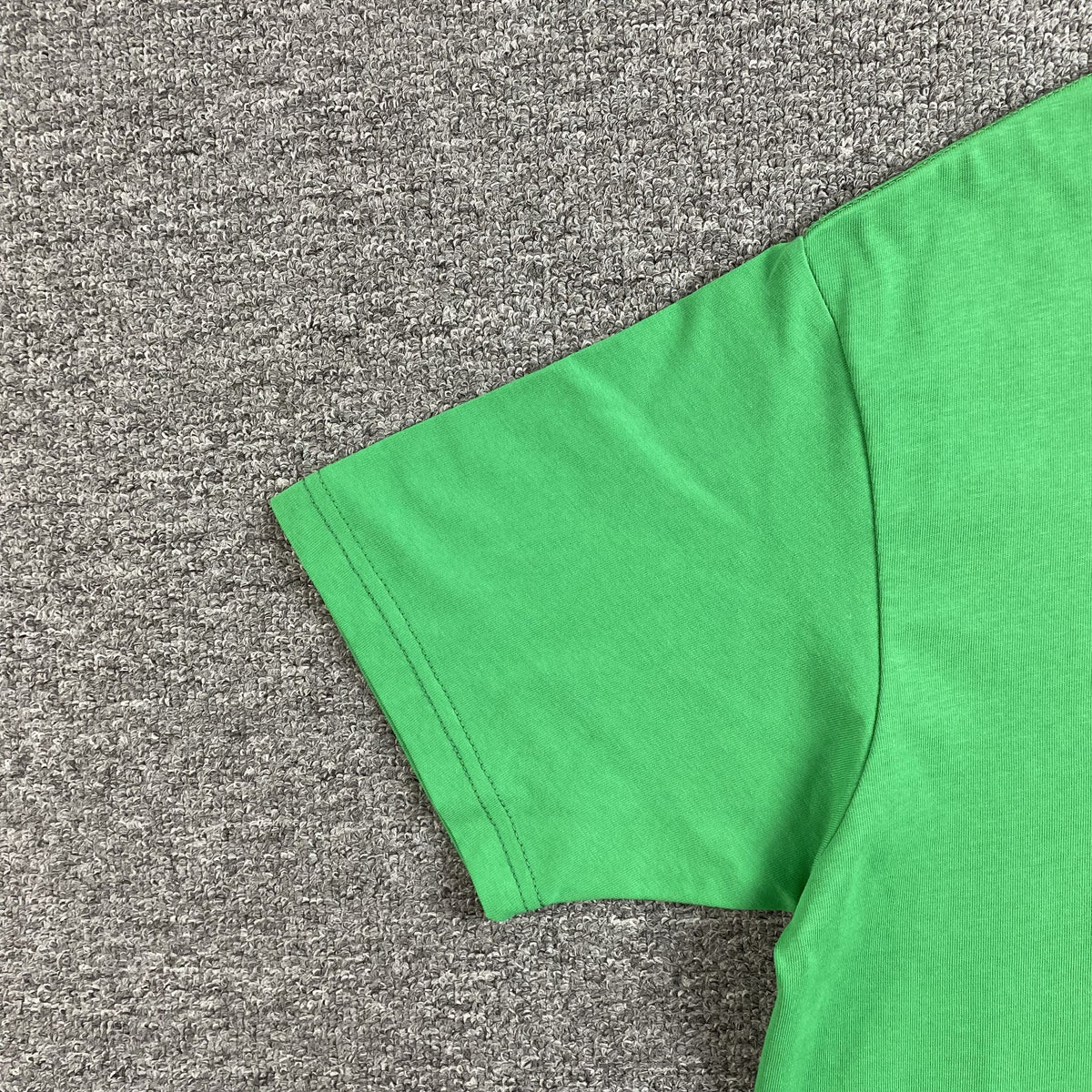 Remera Syna World Syna Logo Verde