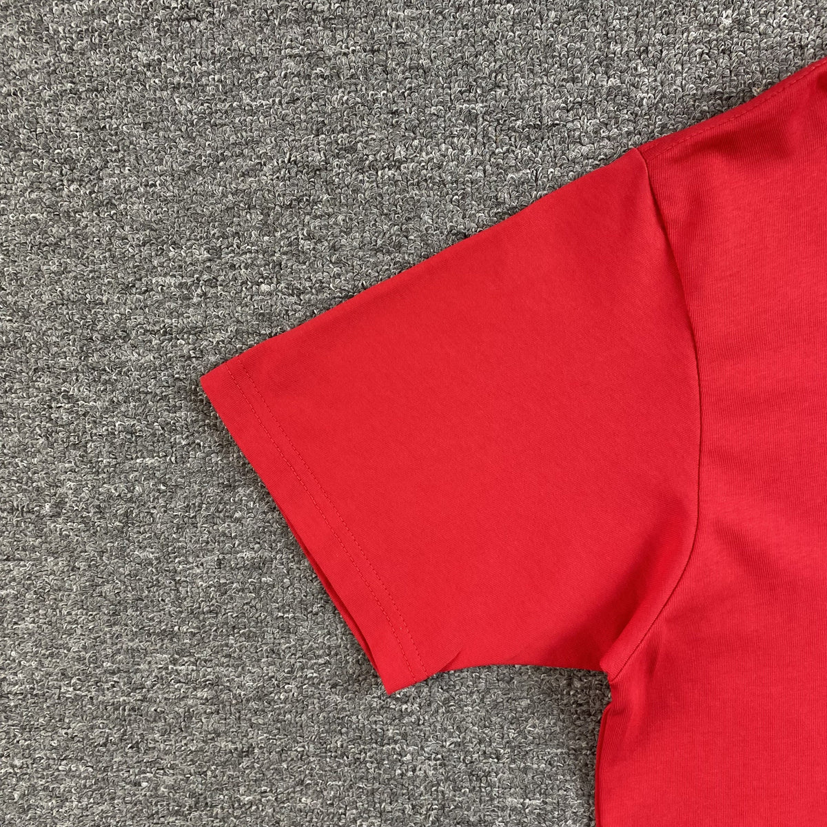 Remera Syna World Syna Logo Roja