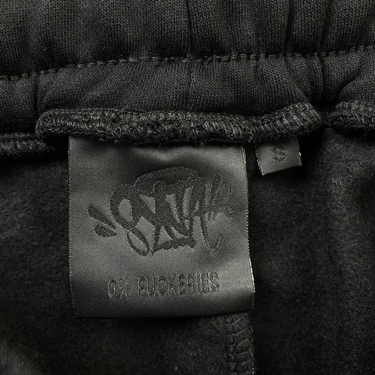 Conjunto Syna World Syna Logo Negro Azul
