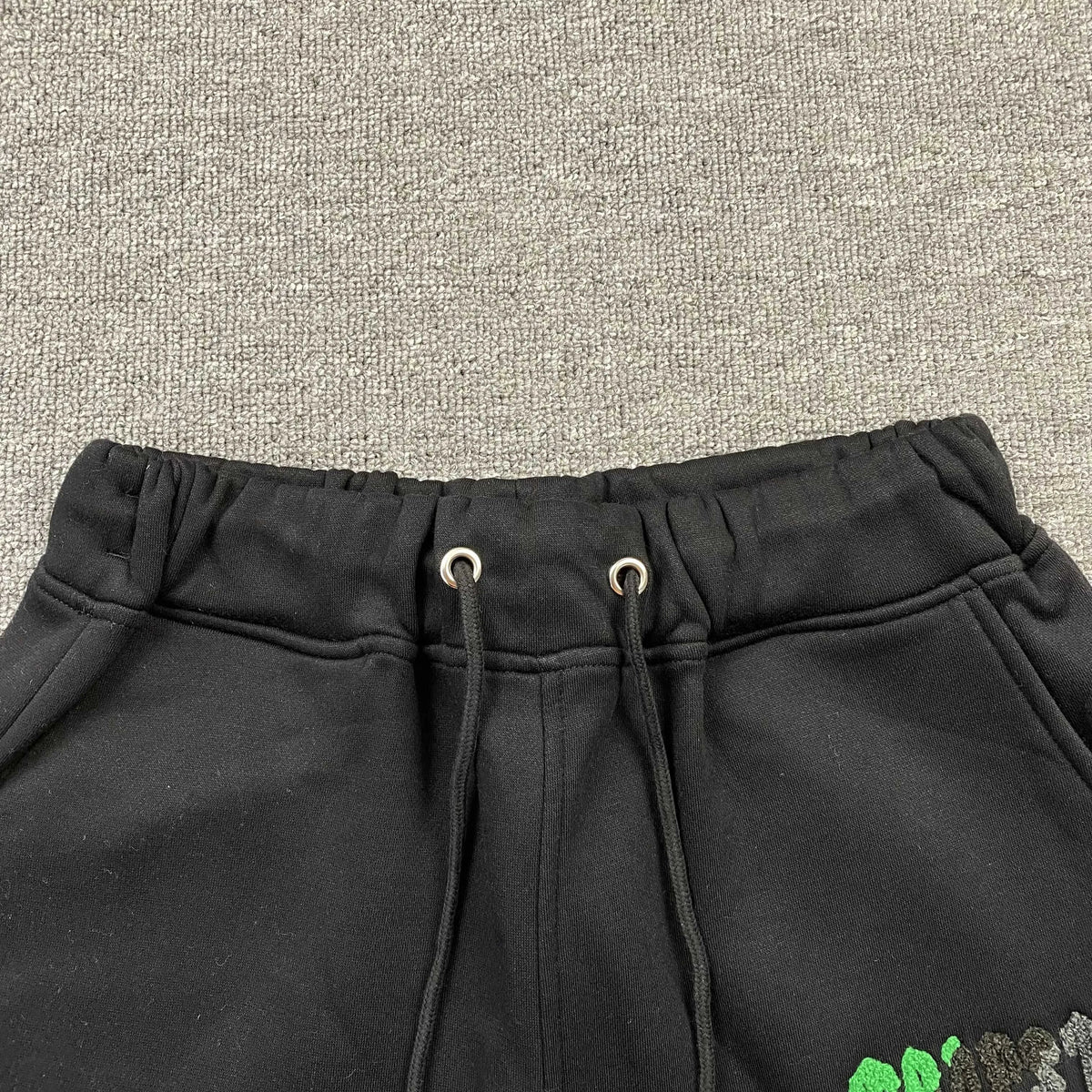 Conjunto Trapstar Chenille Decoded Negro Verde