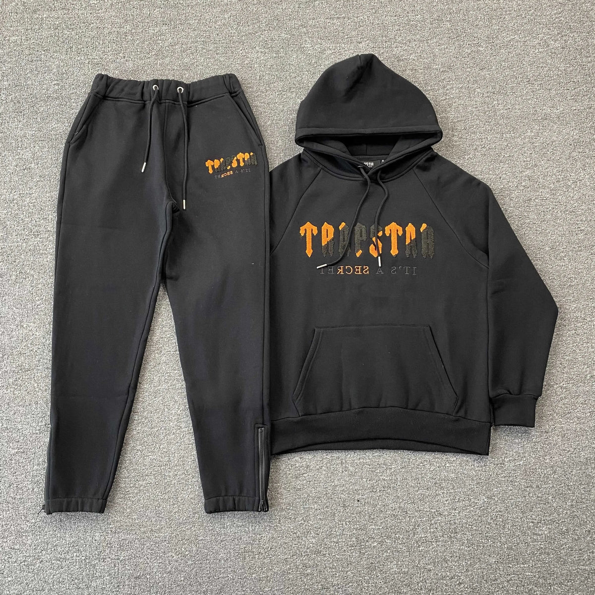 Conjunto Trapstar Chenille Decoded Negro
