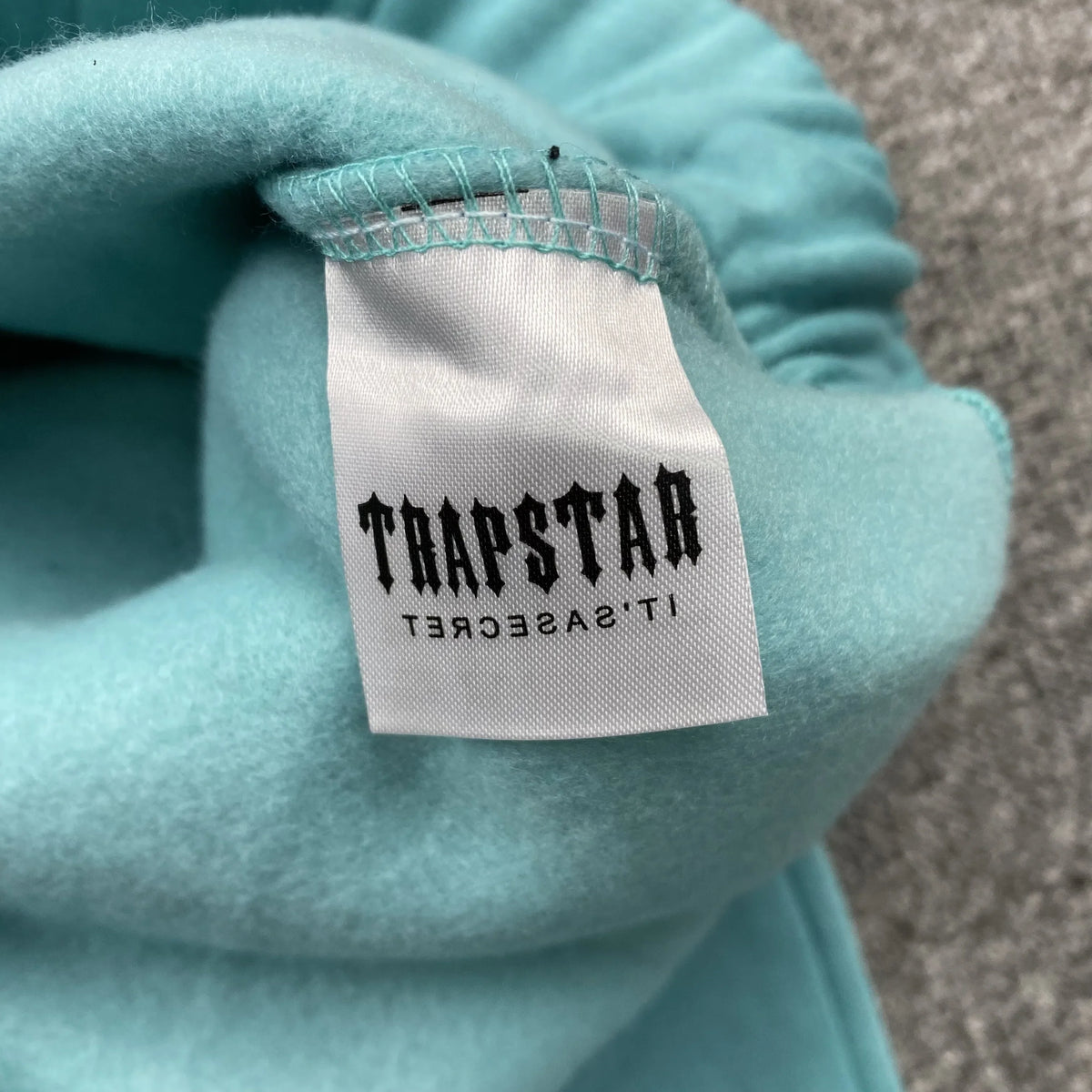 Conjunto Trapstar Chenille Decoded Celeste