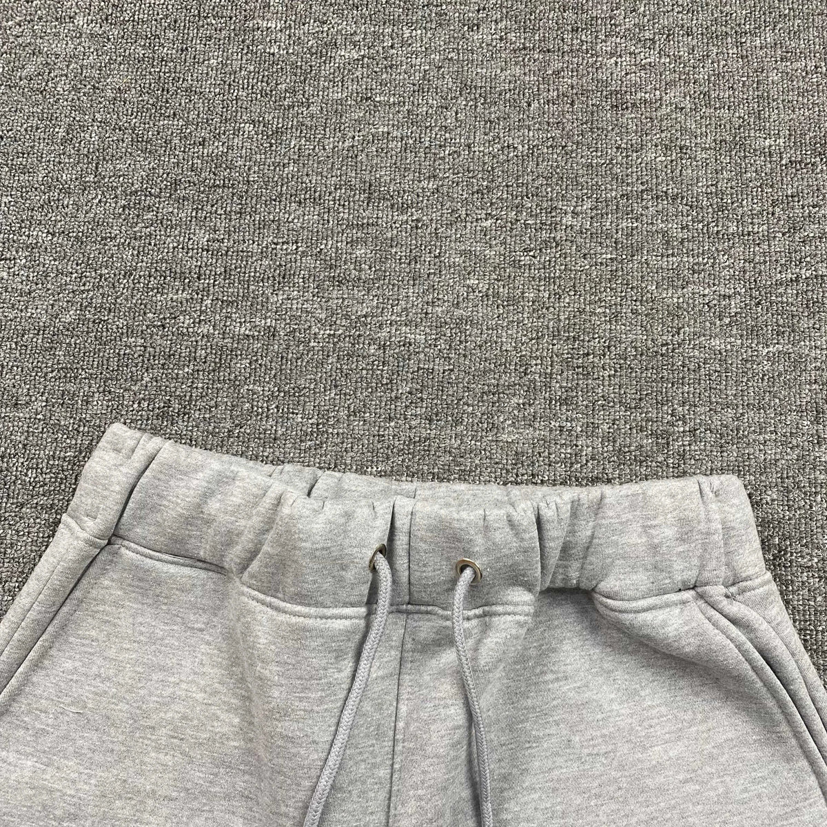 Conjunto Trapstar Chenille Decoded Gris Candy
