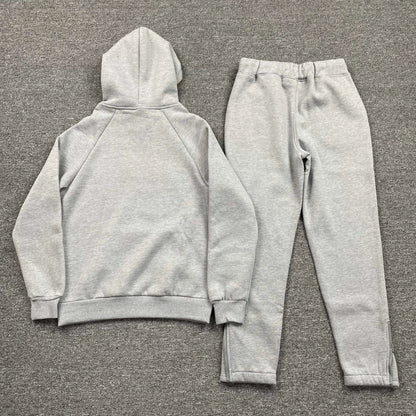 Conjunto Trapstar Chenille Decoded Gris Candy