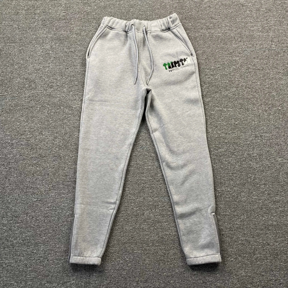 Conjunto Trapstar Chenille Decoded Gris Verde