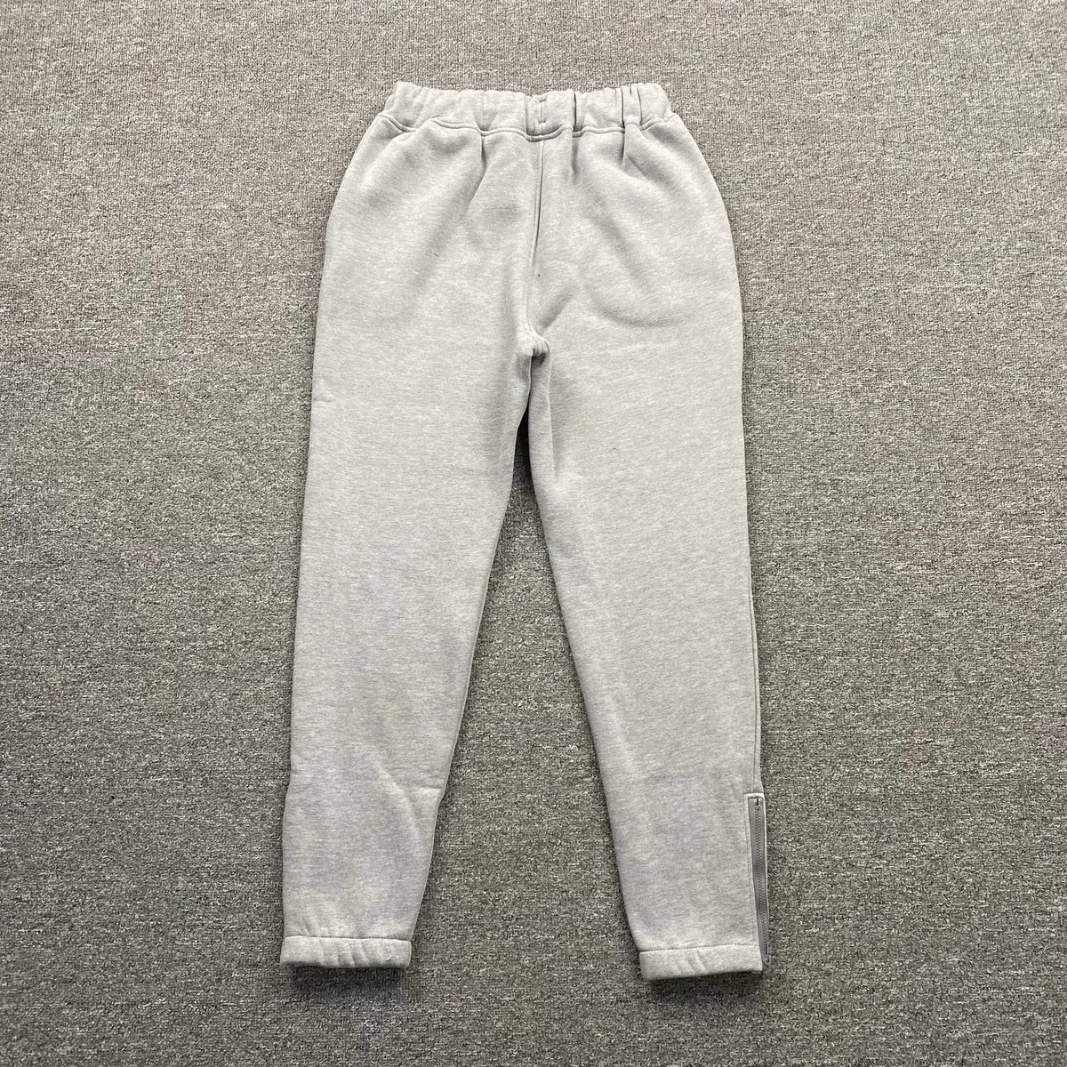 Conjunto Trapstar Chenille Decoded Gris Hielo