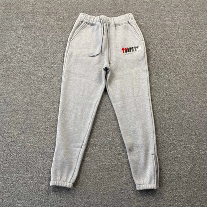 Conjunto Trapstar Chenille Decoded Gris Rojo
