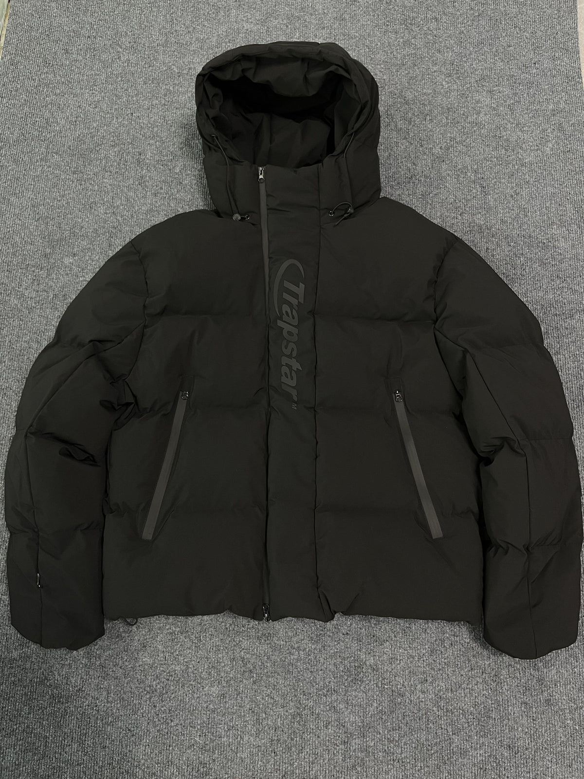 Campera Trapstar Hyperdrive Technical Puffer Negra