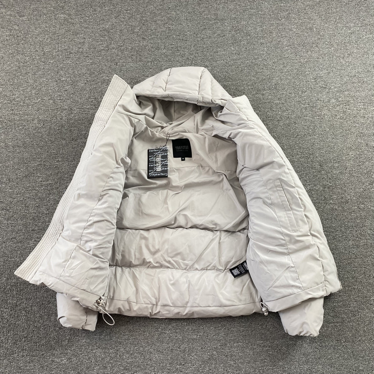 Campera Trapstar Hyperdrive Technical Puffer Gris