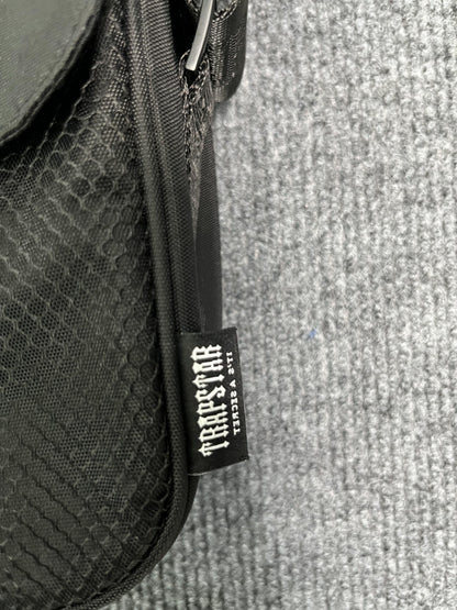 Morral Trapstar Irongate 1.0 Crossbody Negro Azul