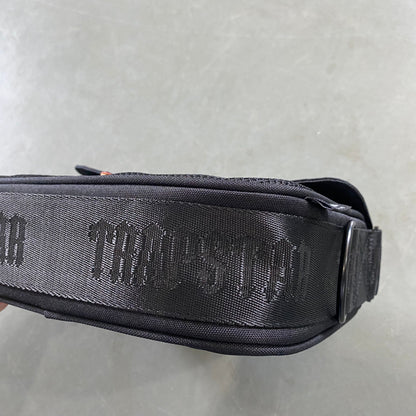 Morral Trapstar Irongate 1.0 Crossbody Negro Rojo