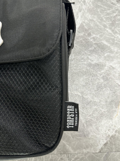 Morral Trapstar Irongate 1.0 Crossbody Negro Azul