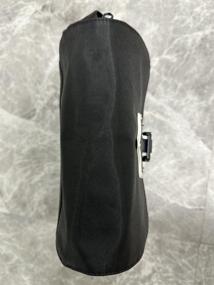 Morral Trapstar Irongate 1.0 Crossbody Negro Azul