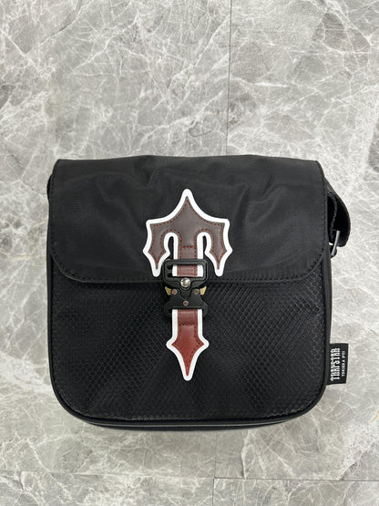 Morral Trapstar Irongate 1.0 Crossbody Negro Rojo