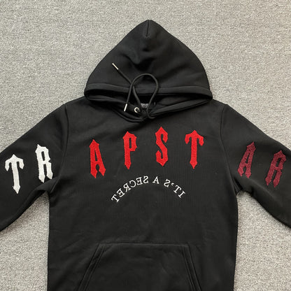 Conjunto Trapstar Irongate Arch Chenille 2.0 Negro