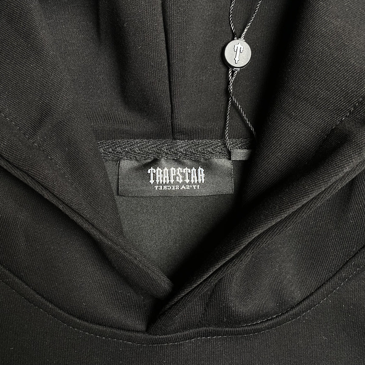 Conjunto Trapstar Irongate Arch Chenille 2.0 Negro