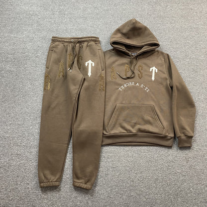 Conjunto Trapstar Irongate Arch Chenille 2.0 Marrón