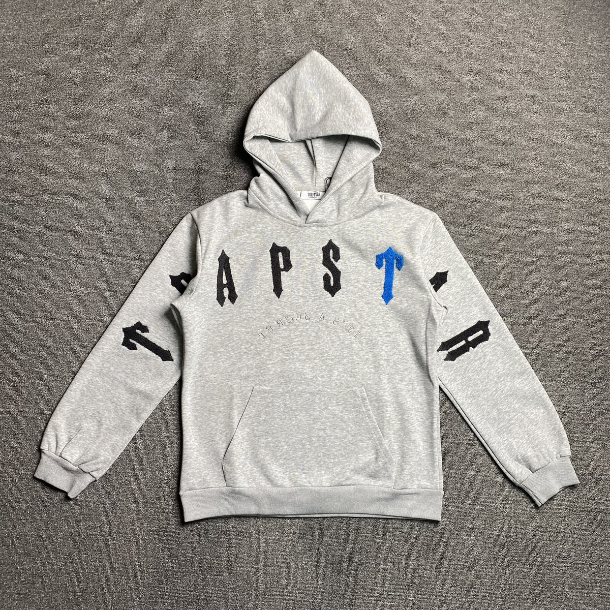 Conjunto Trapstar Irongate Arch Chenille 2.0 Gris