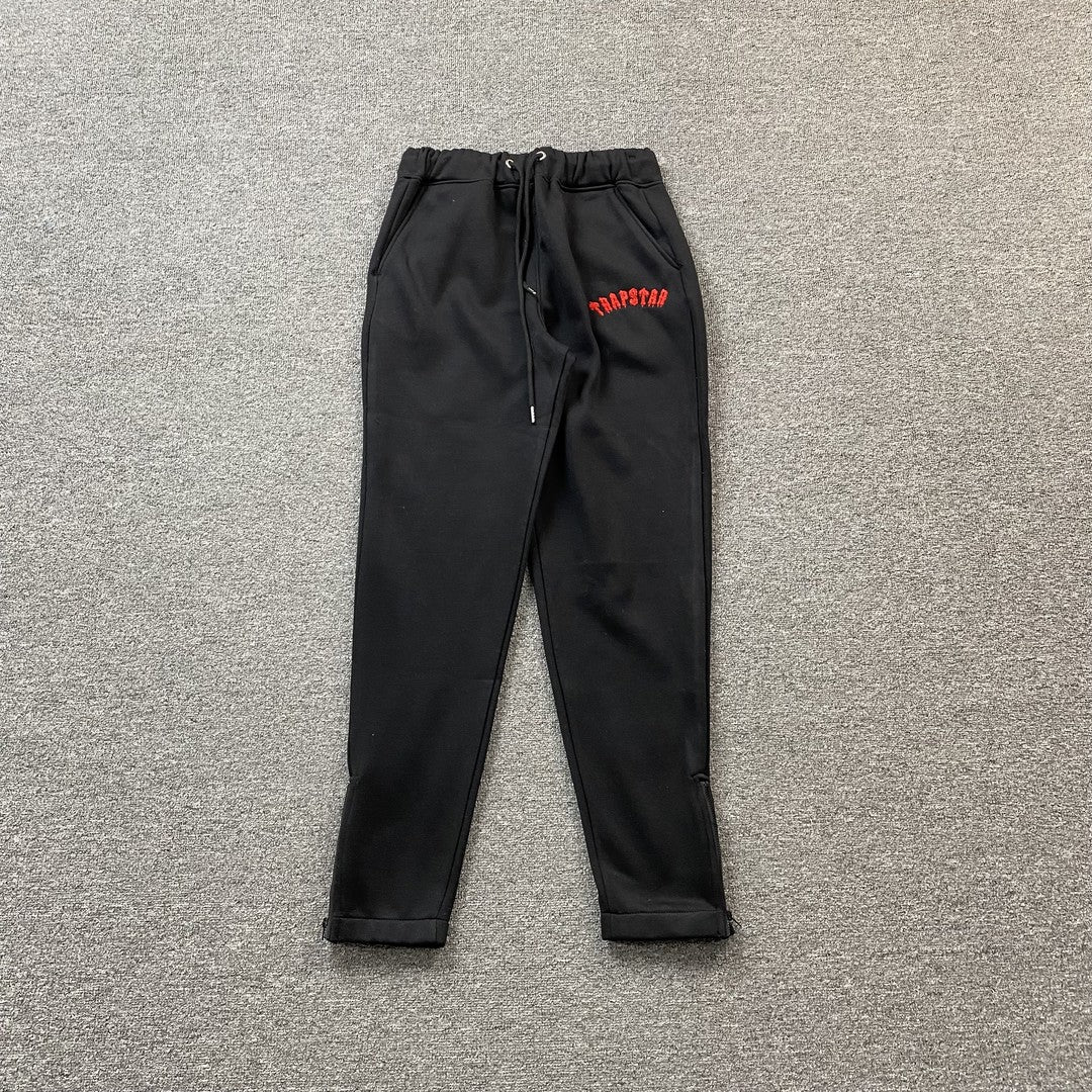 Conjunto Trapstar Irongate Arch Chenille Negro