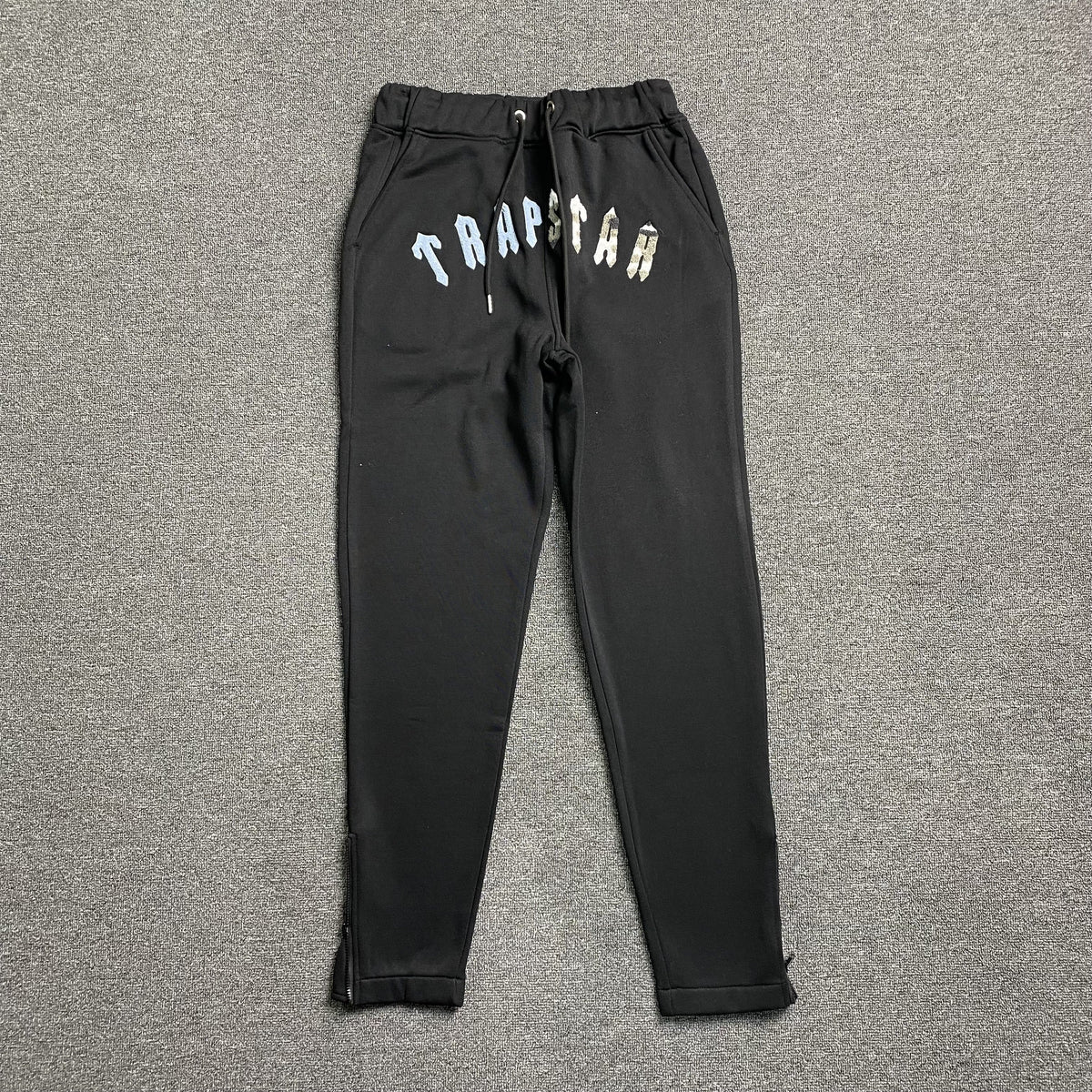 Conjunto Trapstar Irongate Arch Chenille Negro