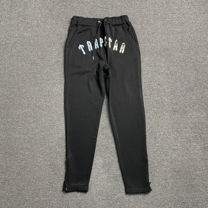 Conjunto Trapstar Irongate Arch Chenille Negro