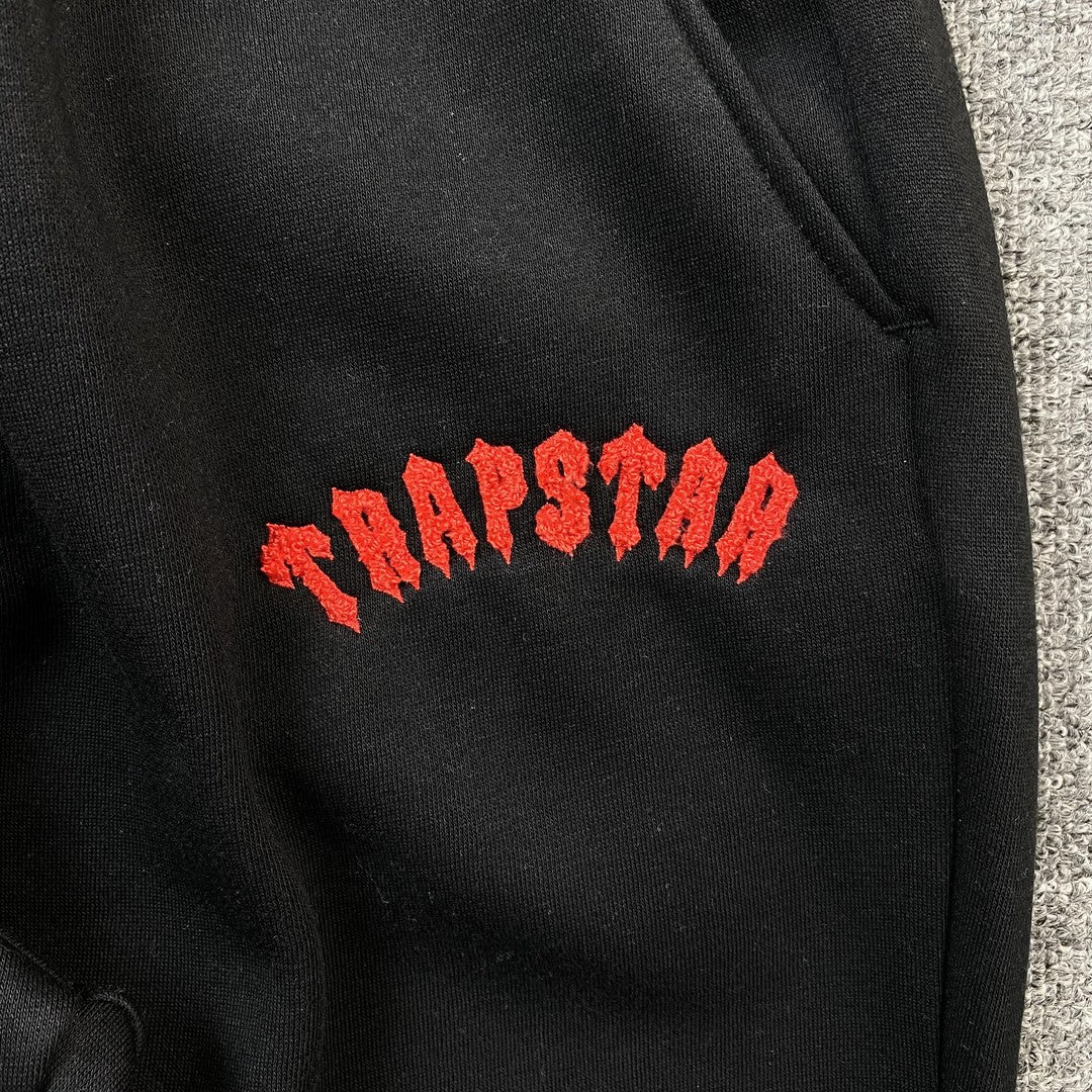 Conjunto Trapstar Irongate Arch Chenille Negro