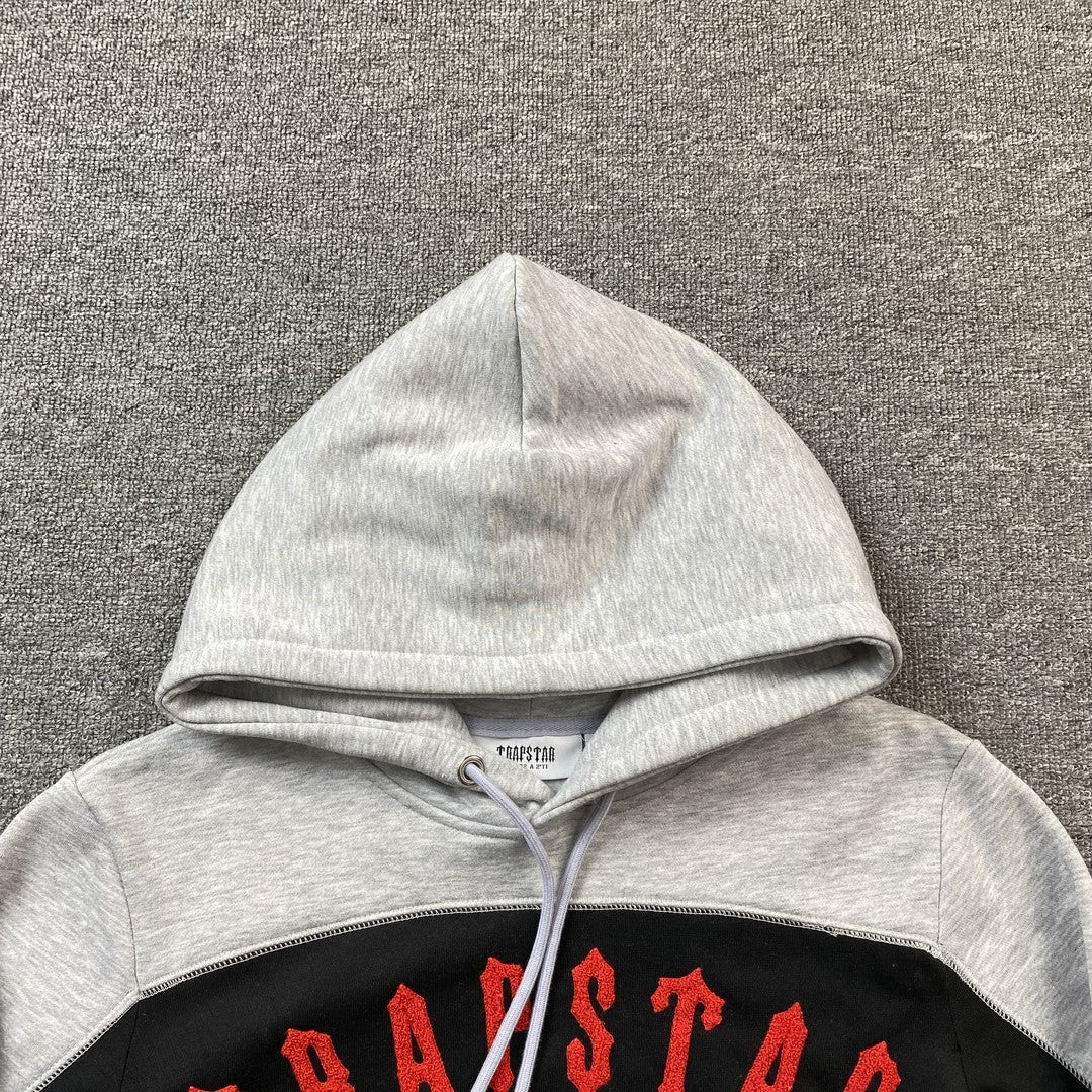 Conjunto Trapstar Irongate Arch Chenille Negro