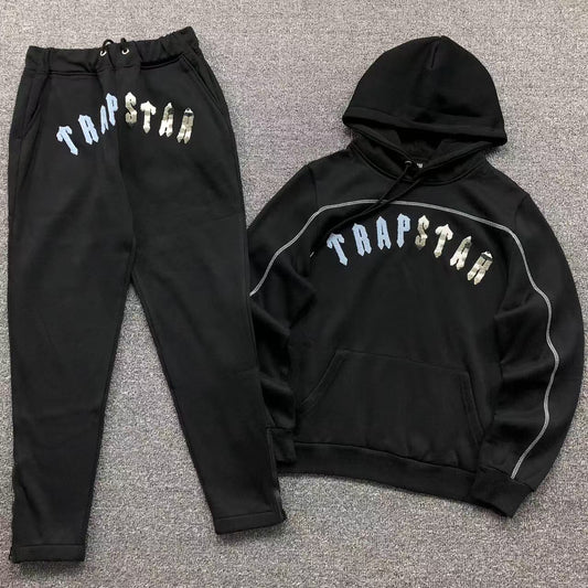 Conjunto Trapstar Irongate Arch Chenille Negro
