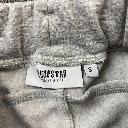 Conjunto Trapstar Irongate Arch Chenille Gris