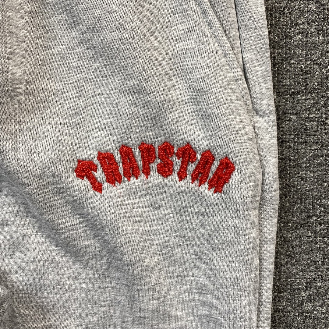 Conjunto Trapstar Irongate Arch Chenille Gris