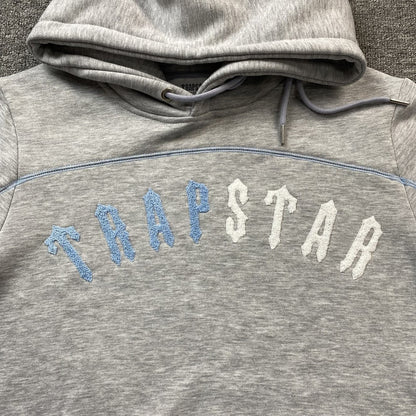 Conjunto Trapstar Irongate Arch Chenille Gris