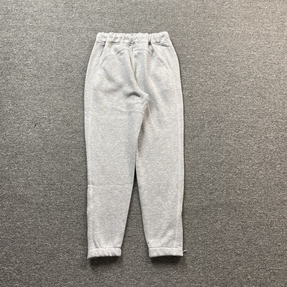 Conjunto Trapstar Irongate Arch Chenille Gris