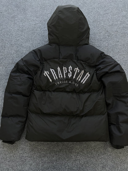Campera Trapstar Irongate Arch Puffer Negra