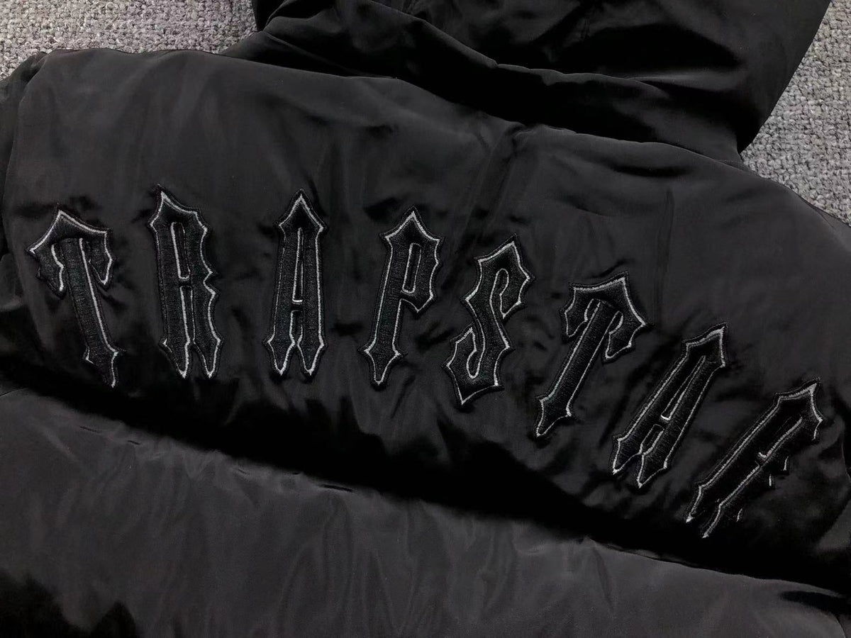 Campera Trapstar Irongate Detachable Hooded Puffer Negra