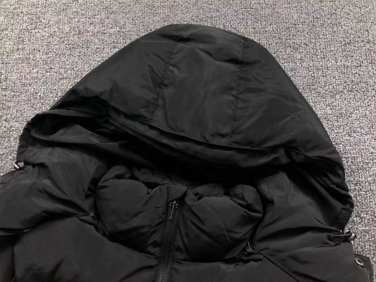 Campera Trapstar Irongate Detachable Hooded Puffer Negra