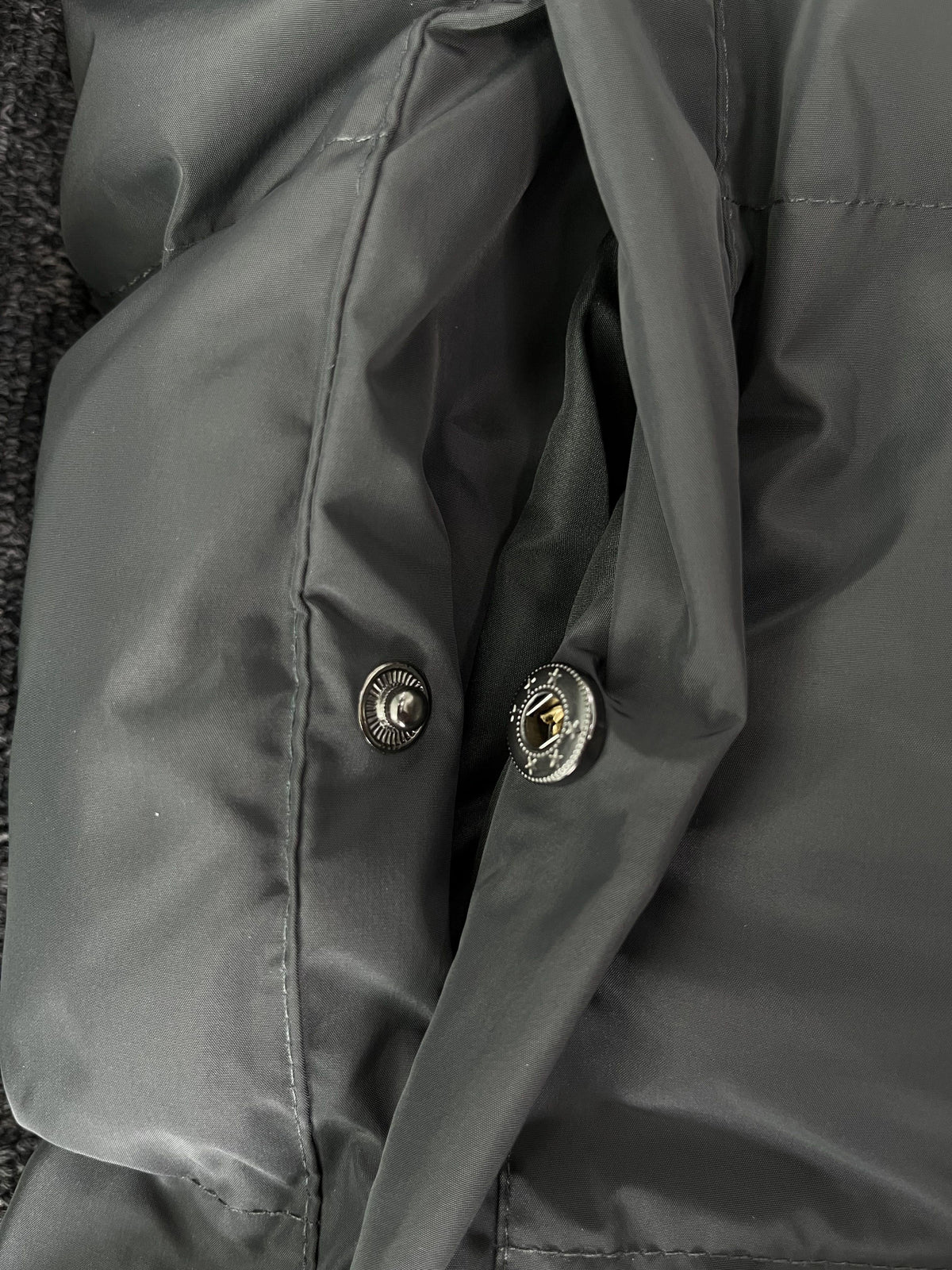 Campera Trapstar Irongate Detachable Hooded Puffer Gris