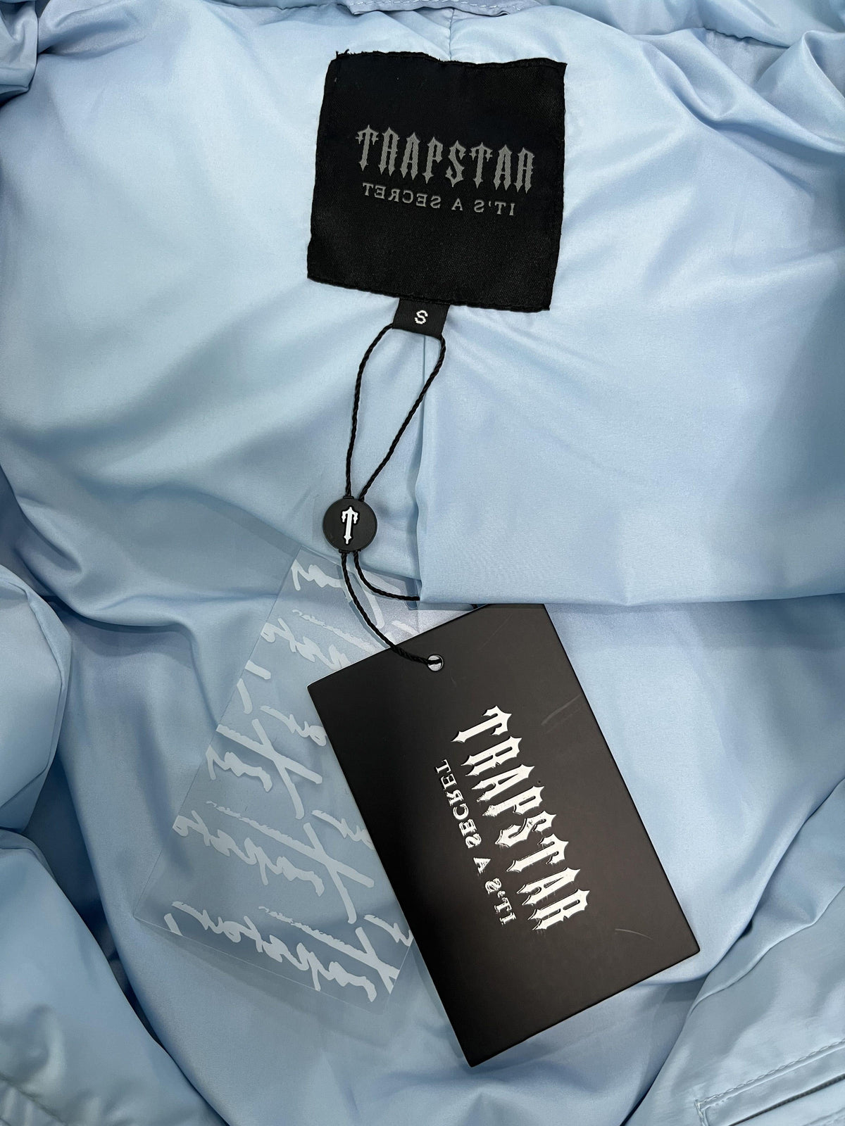 Campera Trapstar Irongate Detachable Hooded Puffer Celeste