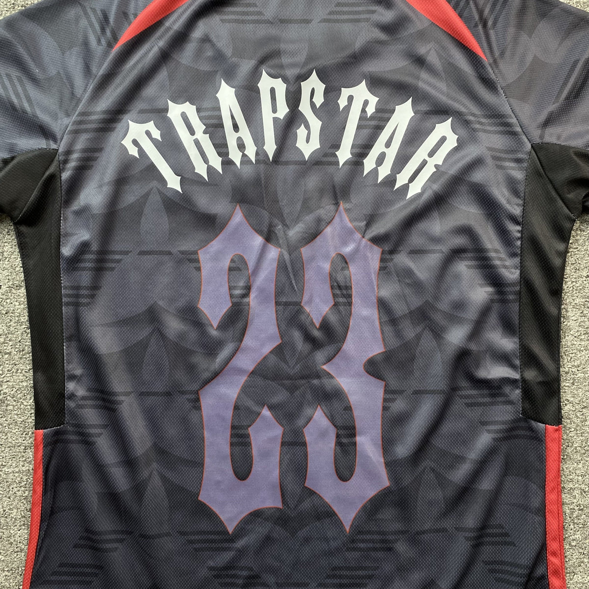 Camiseta Trapstar Irongate Negra