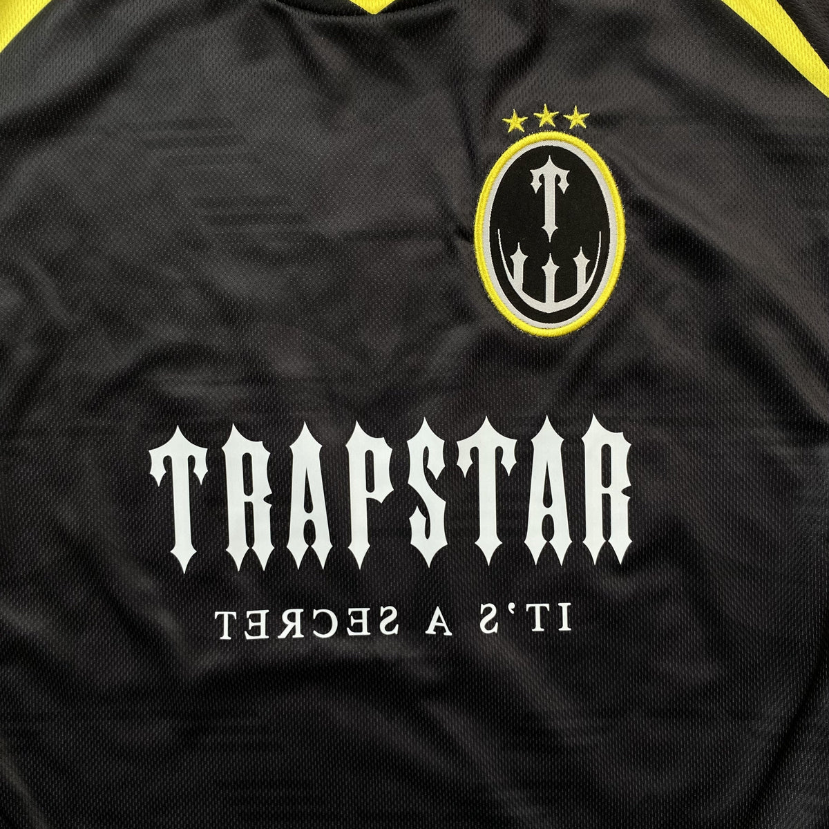 Camiseta Trapstar Irongate Negra