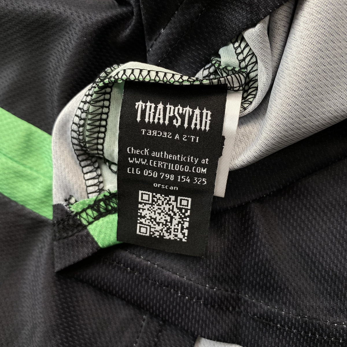 Camiseta Trapstar Irongate Negra