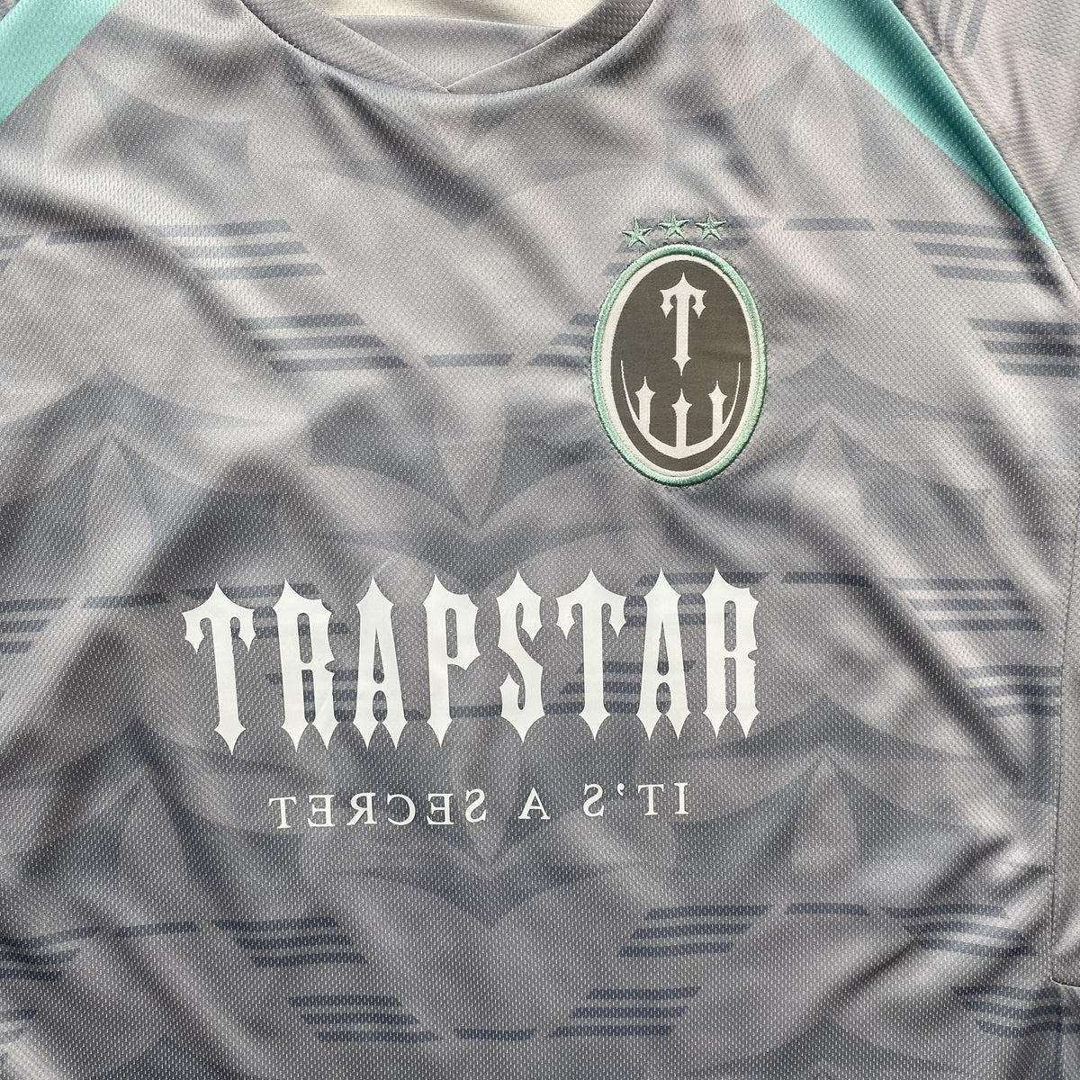 Camiseta Trapstar Irongate Gris